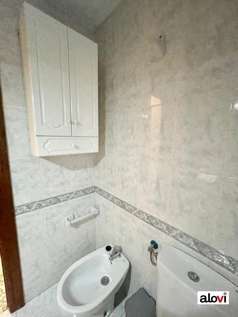 Piso de 90 m² en Granada