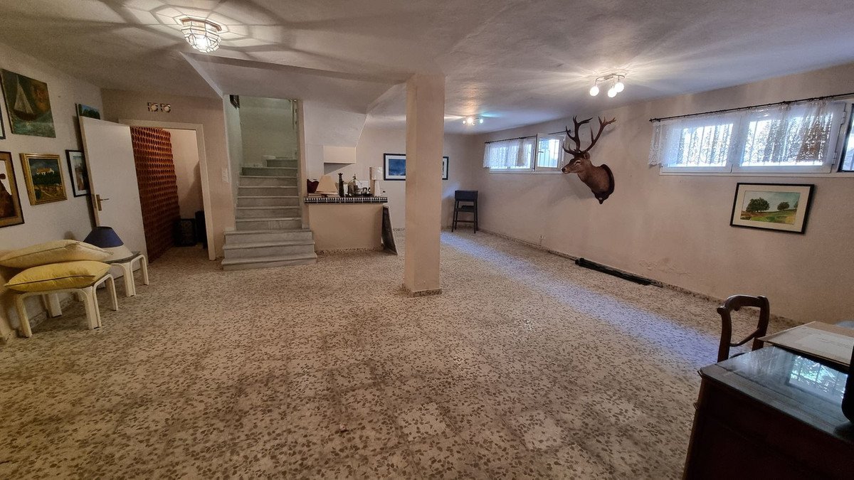 Casa de 593 m² en Luque