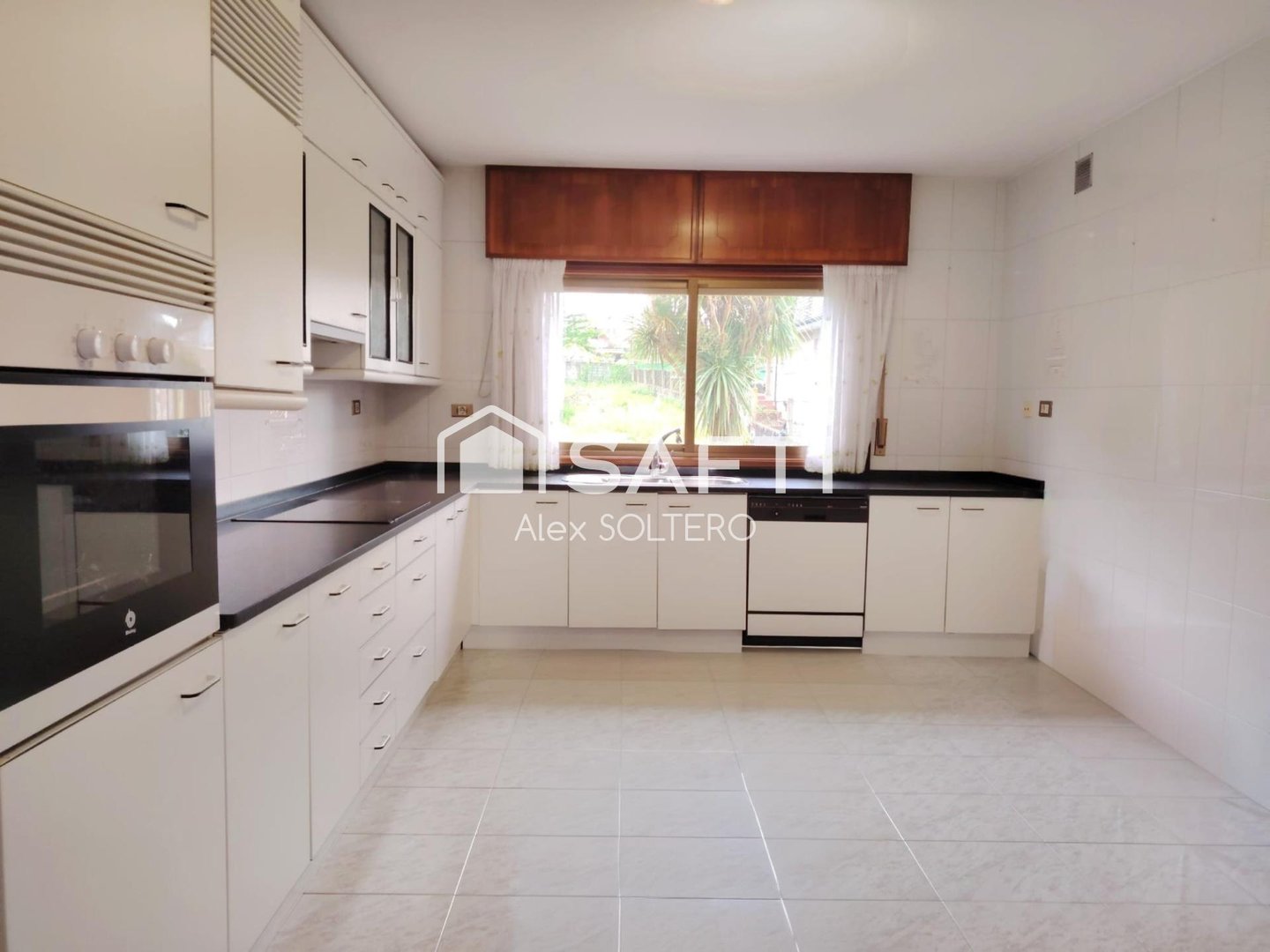 Piso de 345 m² en Vigo