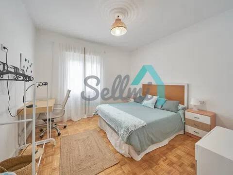 Piso de 106 m² en Oviedo