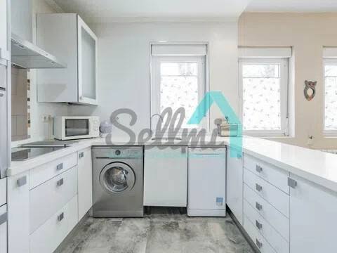 Piso de 93 m² en Oviedo