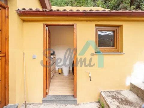 Casa de 100 m² en Mieres