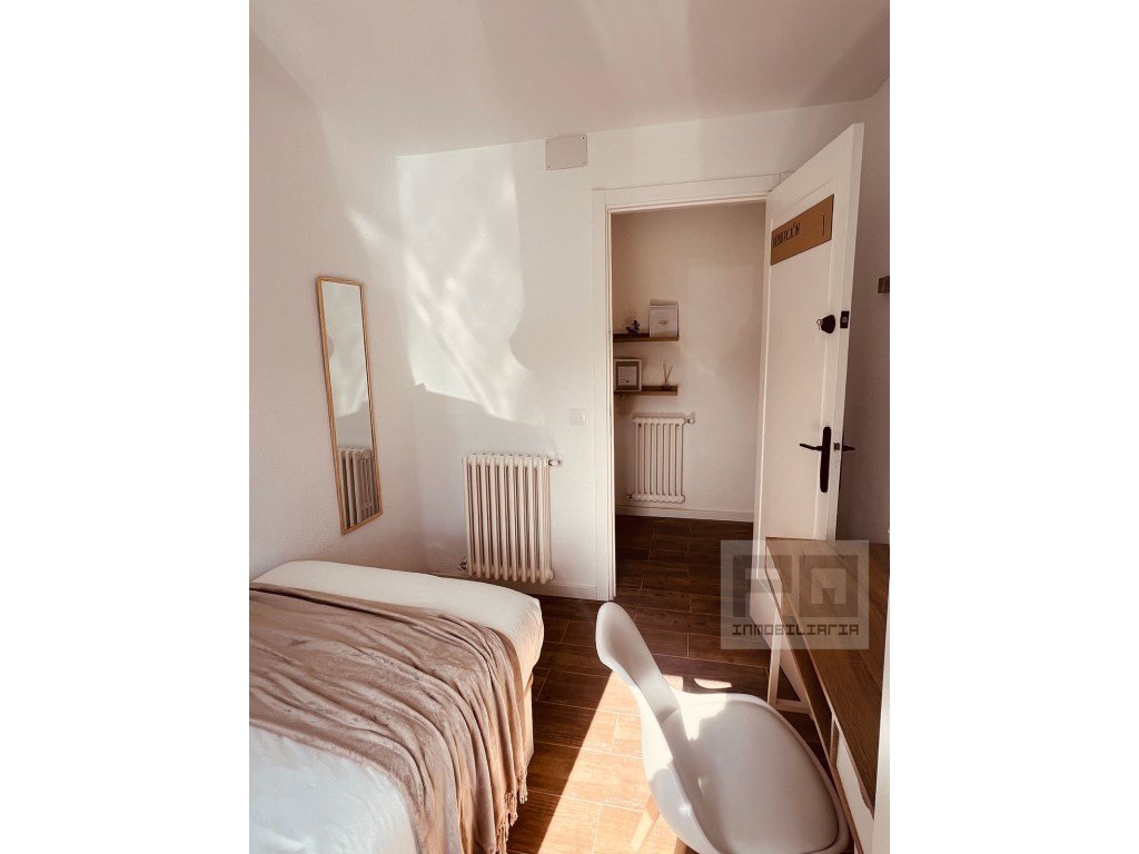 Habitación 100 m², Ávila