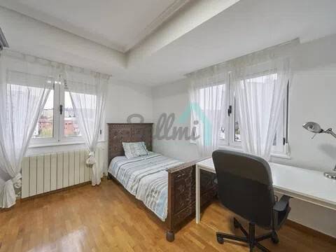 Wohnung 90 m² in Oviedo