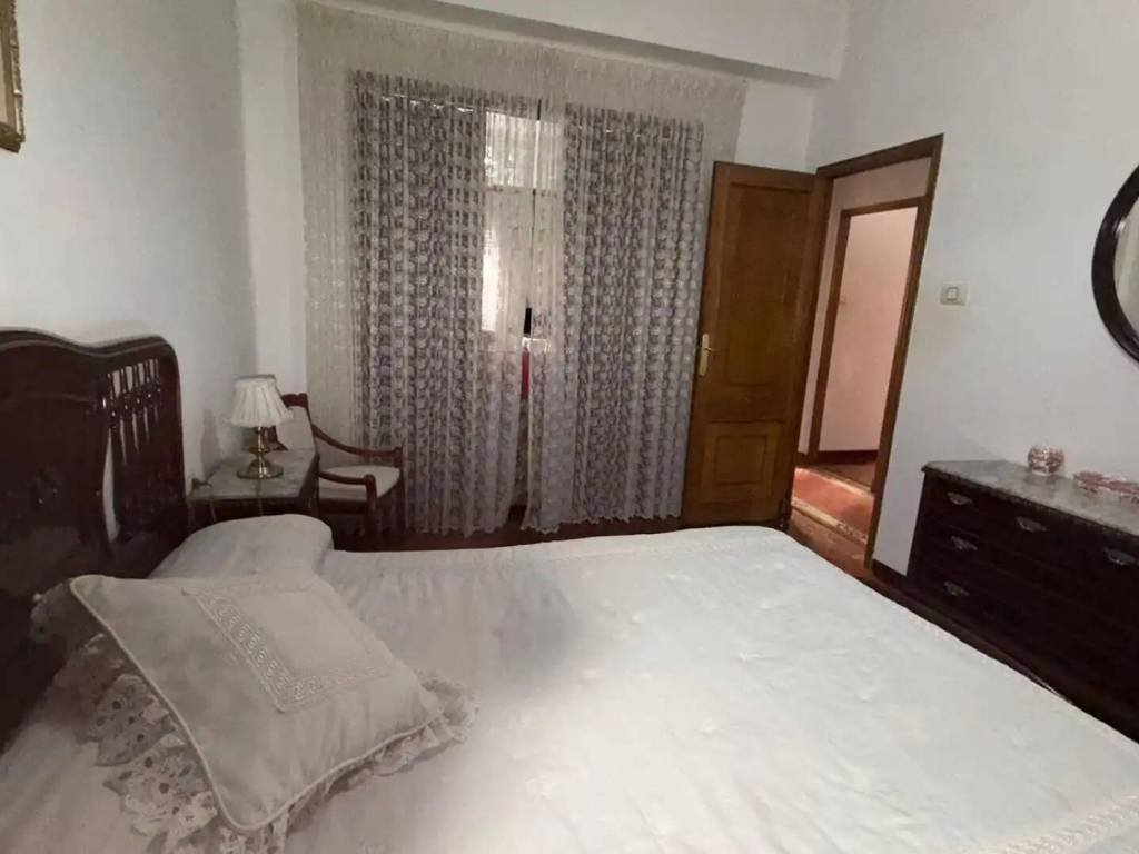 Piso de 80 m² en Ourense