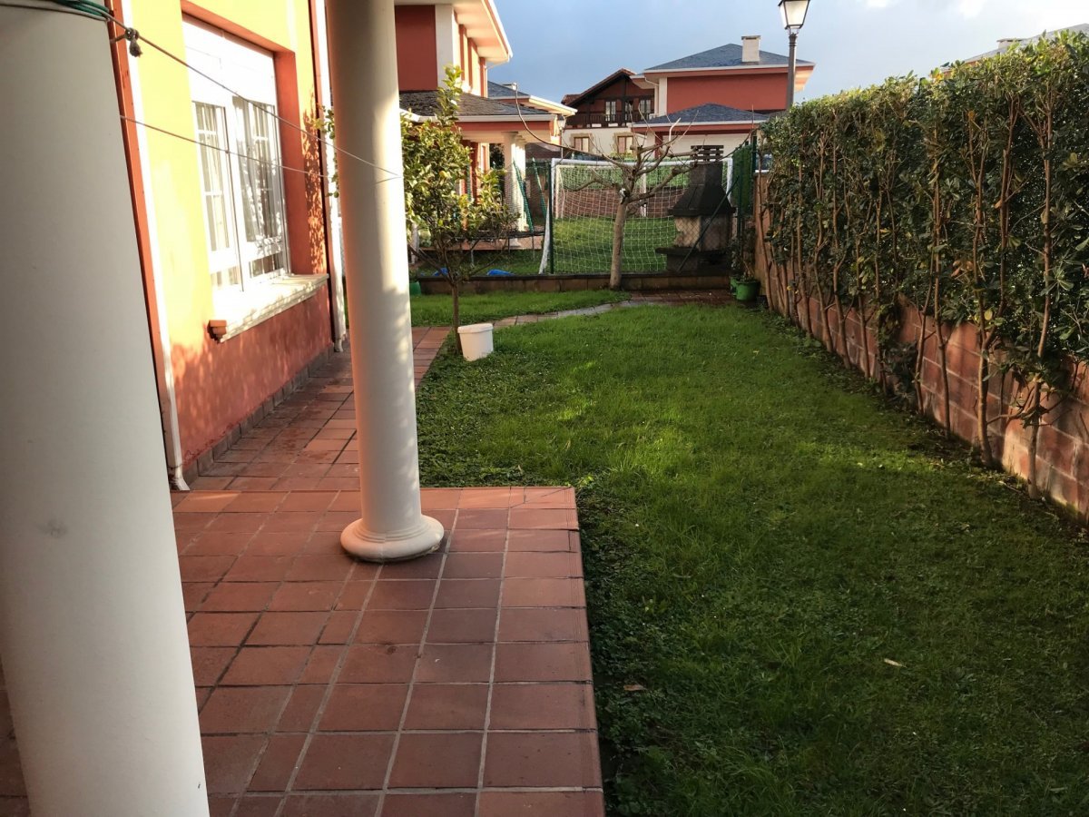Casa de 240 m² en Santa Cruz de Bezana