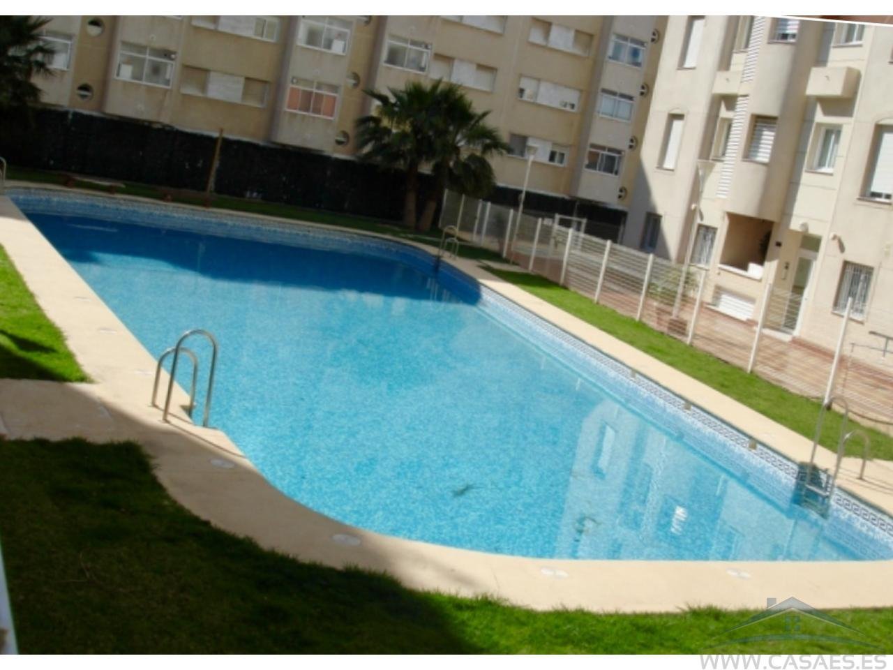 Piso de 80 m² en Roquetas de Mar