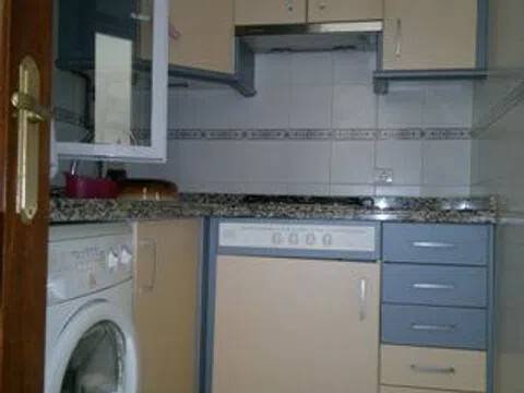 Piso de 50 m² en Tomares