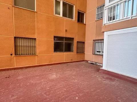 Piso de 100 m² en Almería