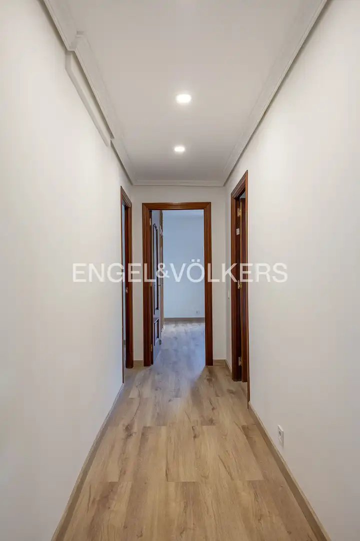 Wohnung 148 m² in Madrid