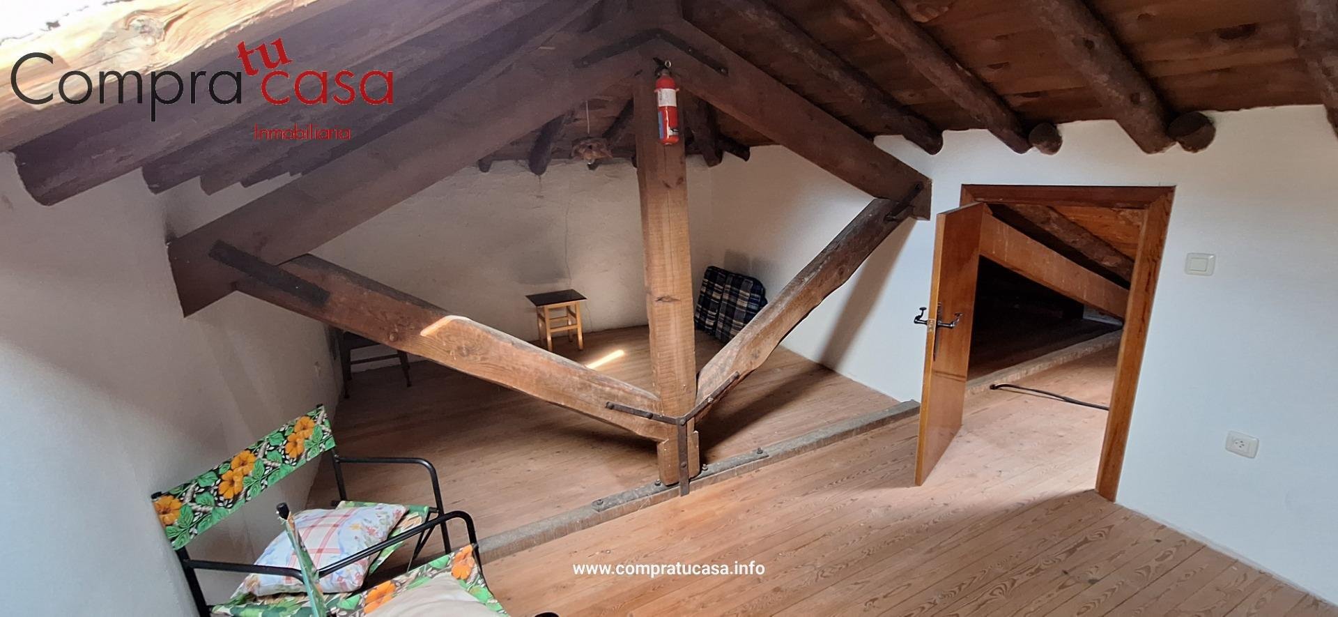 Casa de 561 m² a Espirdo