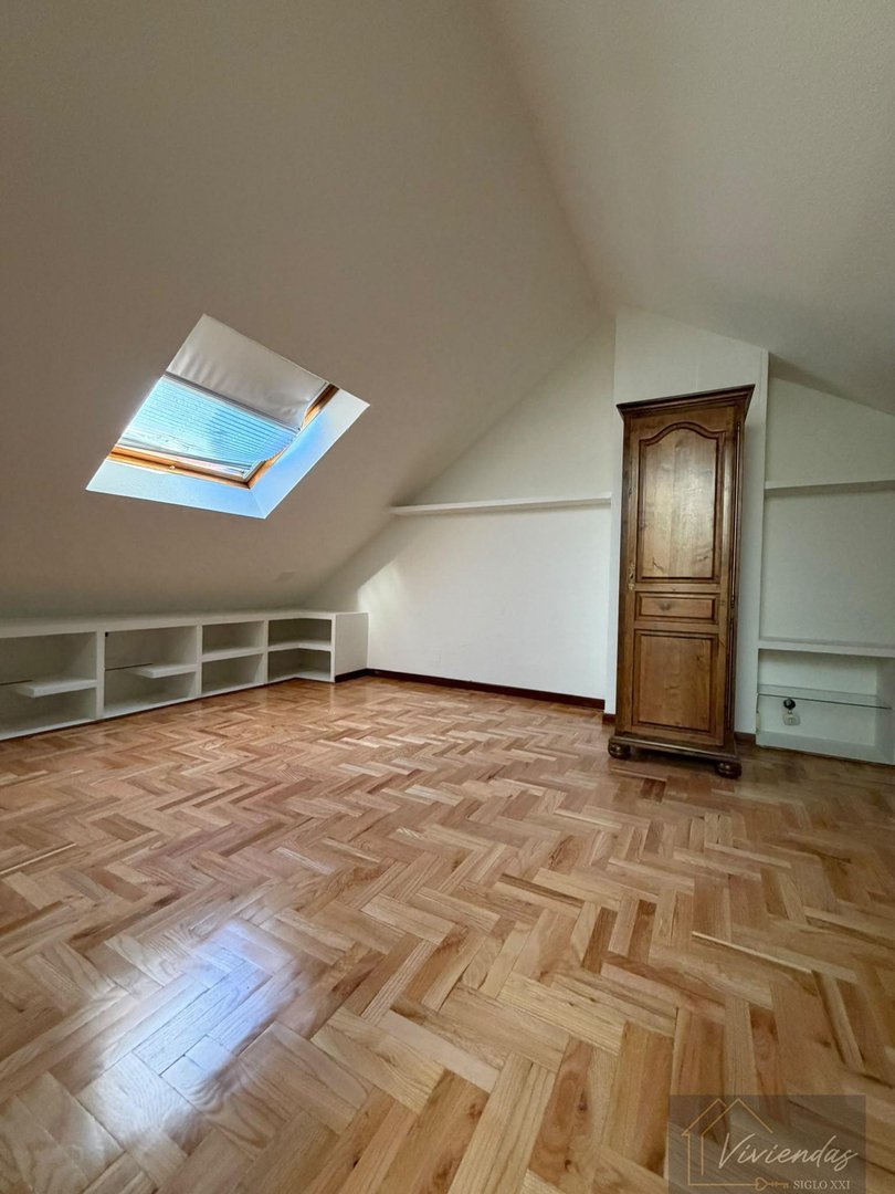 Casa de 380 m² a Pozuelo de Alarcón