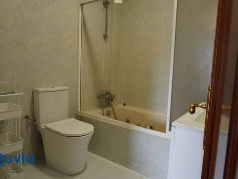 Habitación 260 m², Oleiros