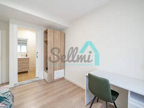 Piso de 86 m² en Oviedo