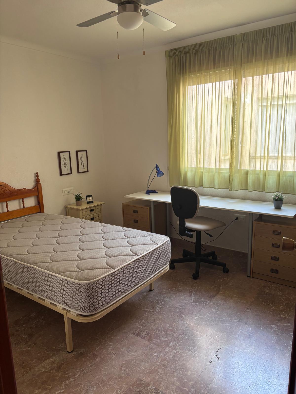 Habitació de lloguer, Lorca