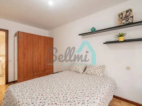 Piso de 87 m² en Oviedo