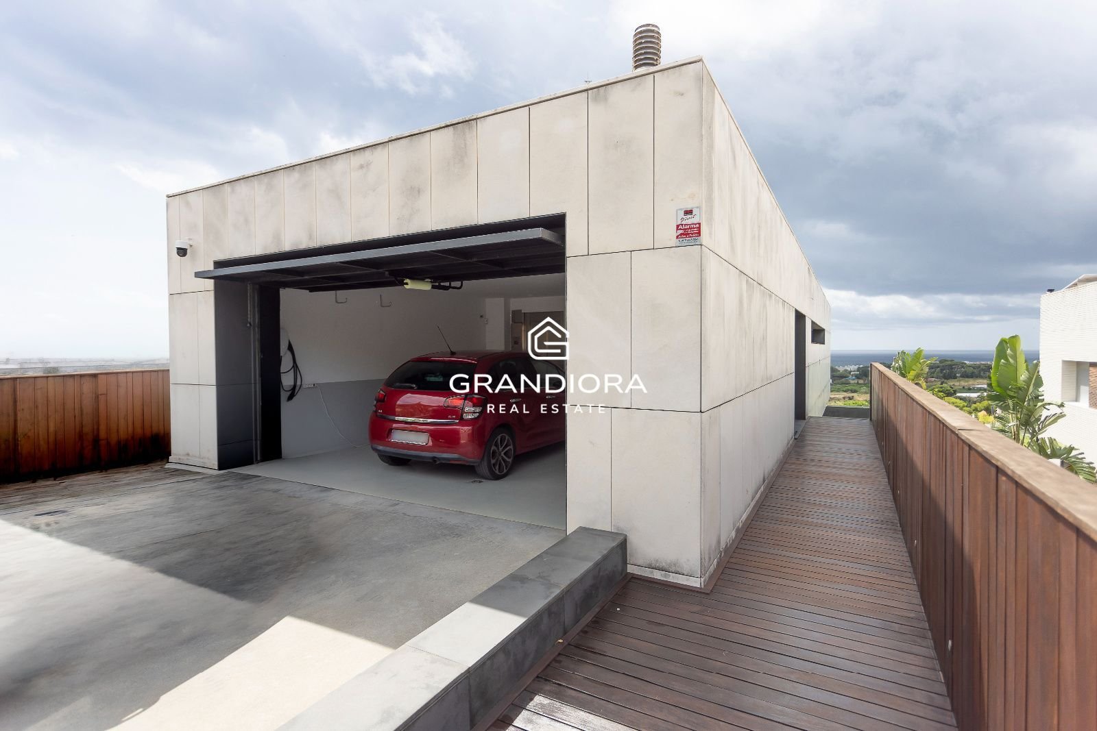 Casa de 450 m² en Población de Arroyo