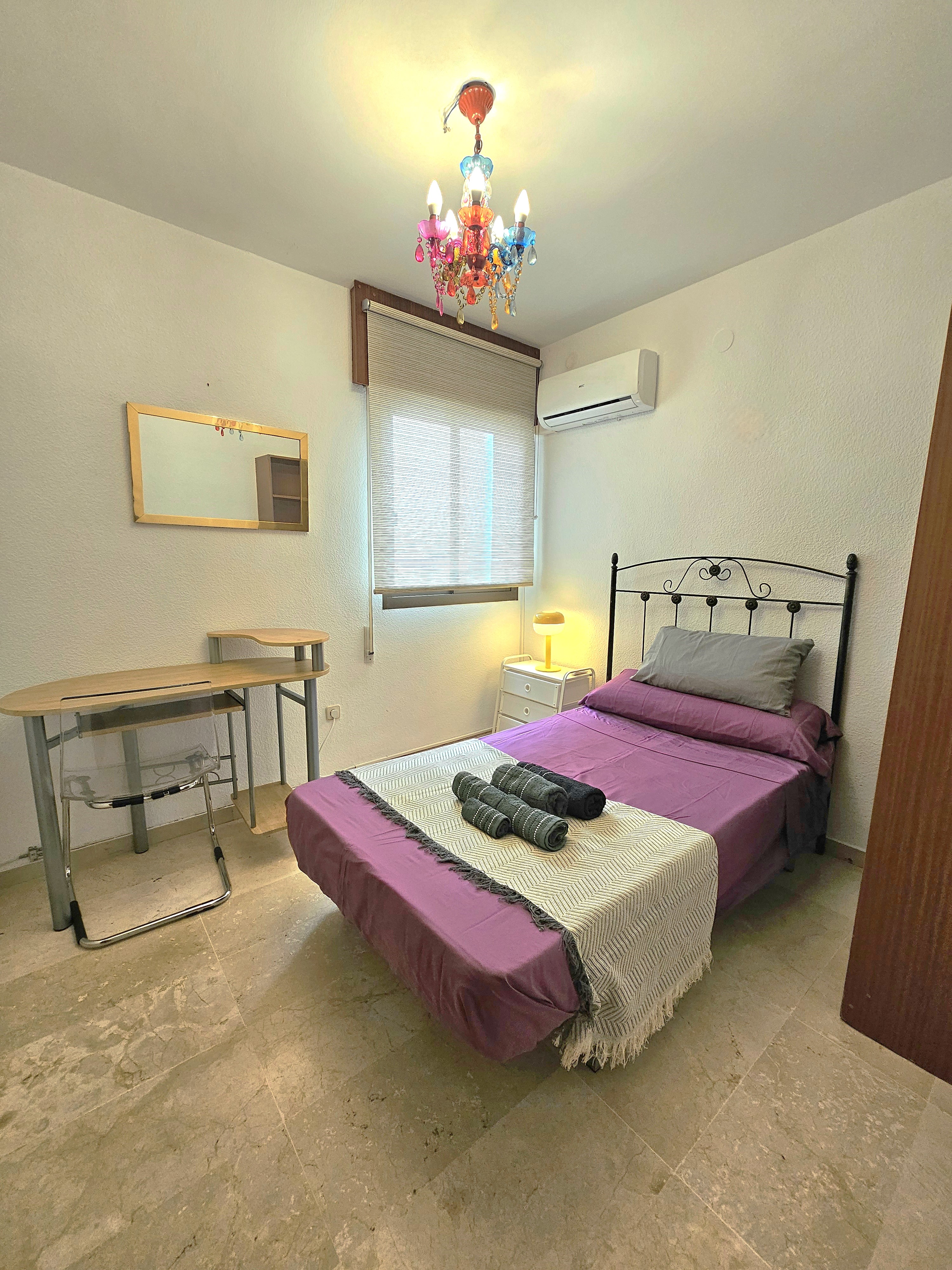 Habitación 100 m², Almería