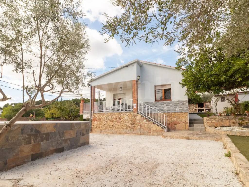 Casa de 90 m² en la Torre de Claramunt