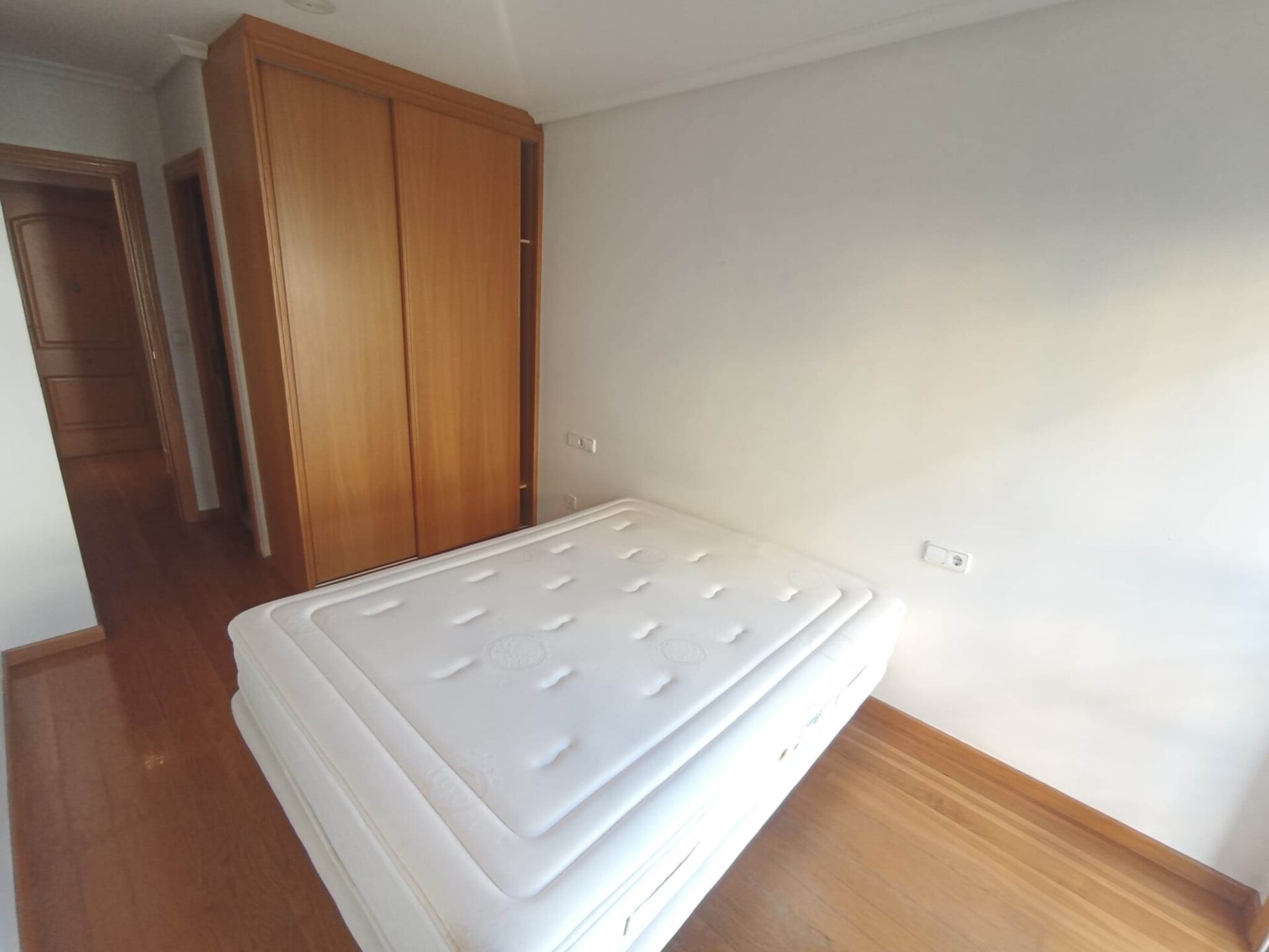 Piso de 87 m² en Ourense