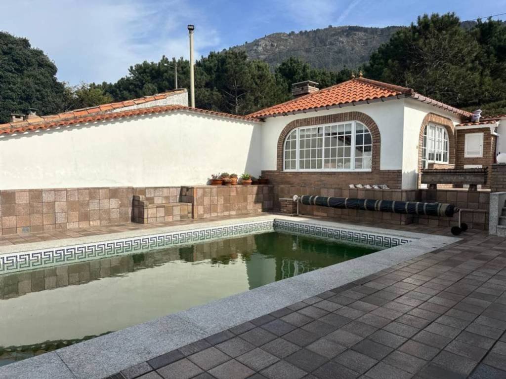 Maison 130 m² à Oia