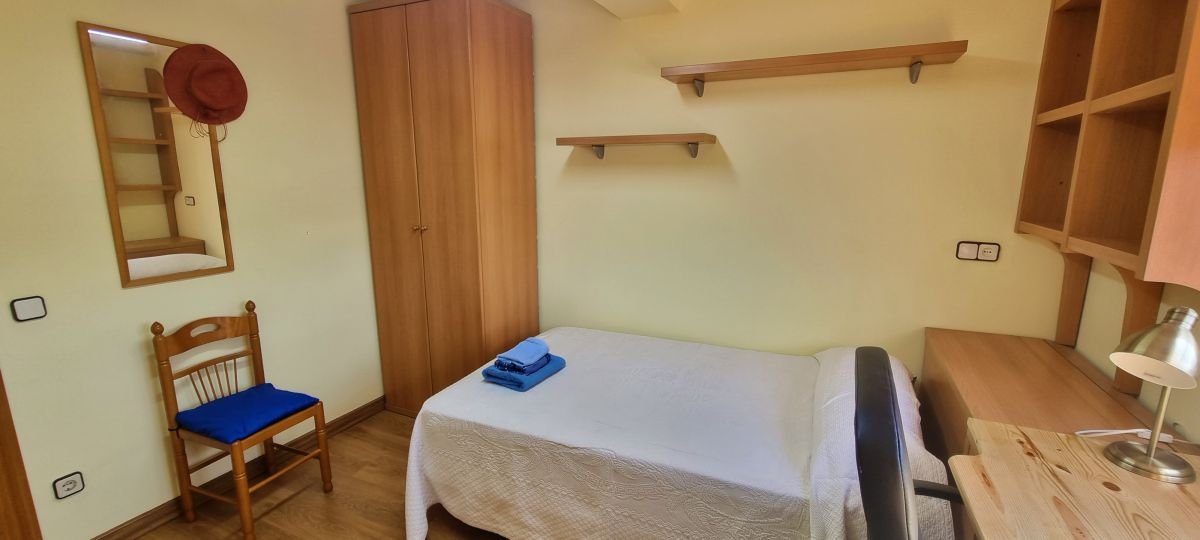 Piso de 95 m² en Oviedo