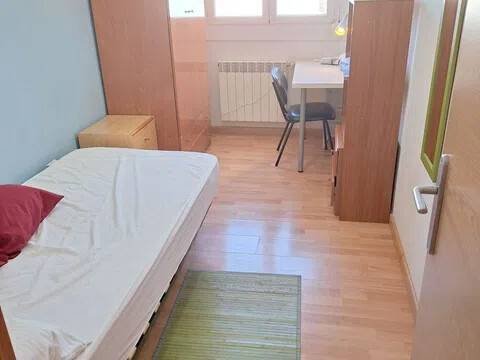 Piso de 90 m² en Zaragoza