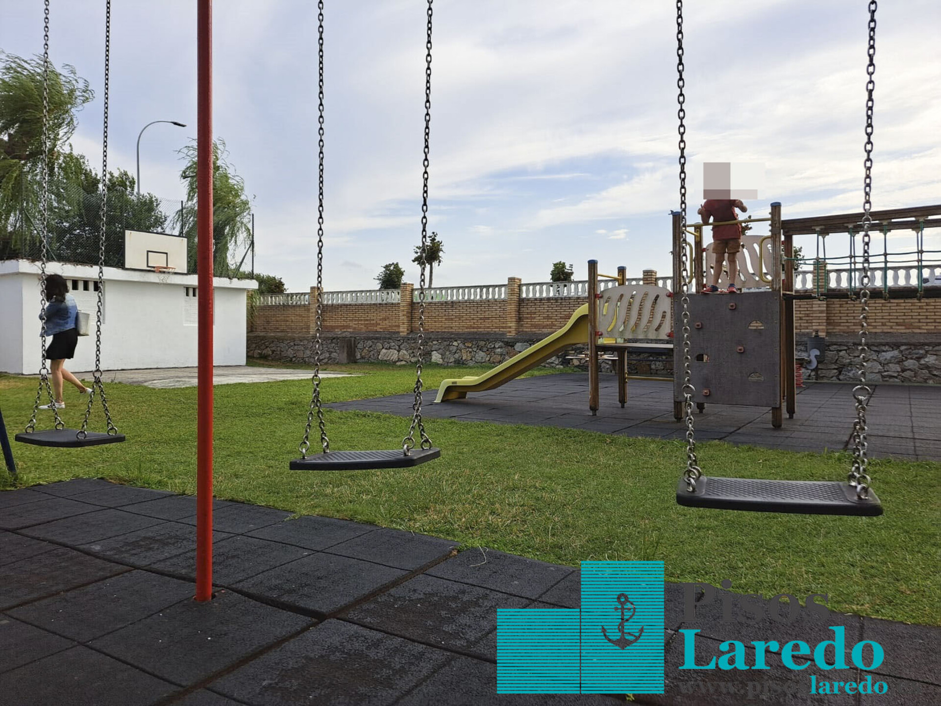 Piso de 65 m² en Laredo
