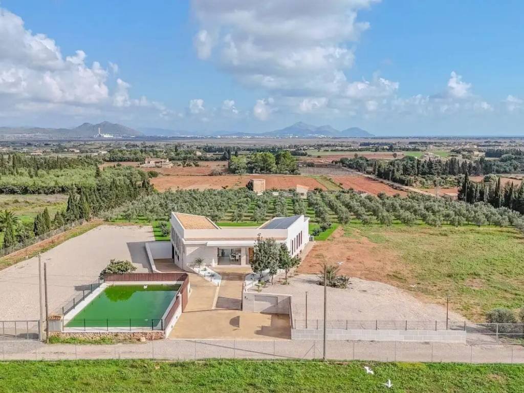 Casa de 260 m² en Muro