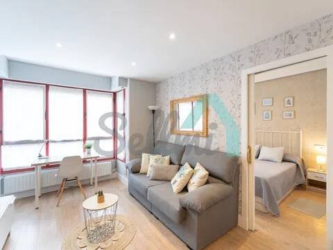 Piso de 43 m² en Oviedo