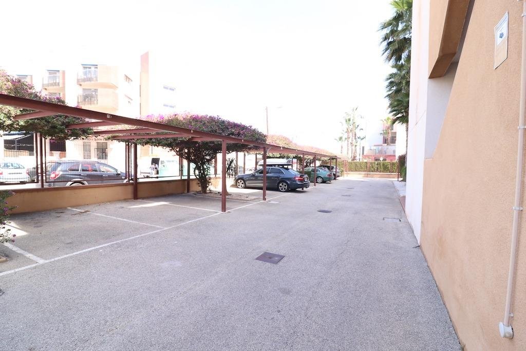 Pis de 70 m² a Oriola