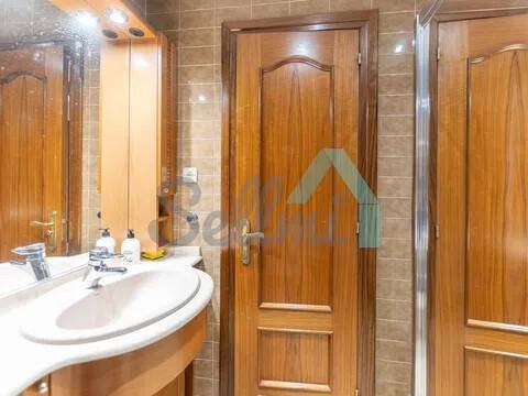 Piso de 132 m² en Oviedo