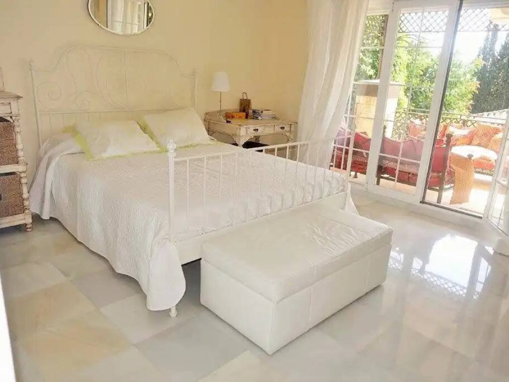 Casa de 180 m² en Marbella
