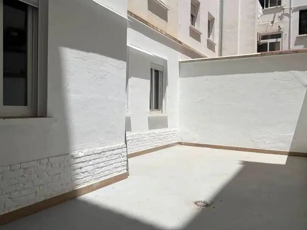 Piso de 150 m² en Granada