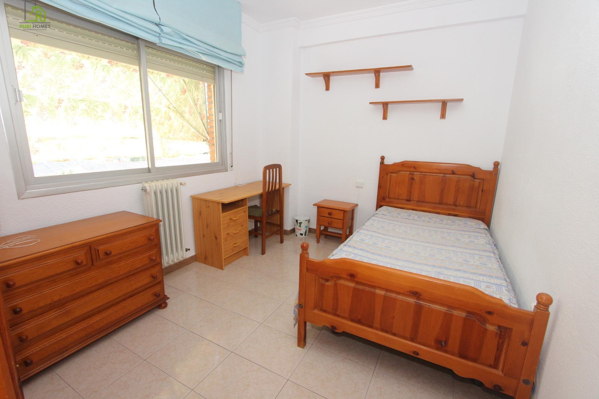 Piso de 115 m² en Granada