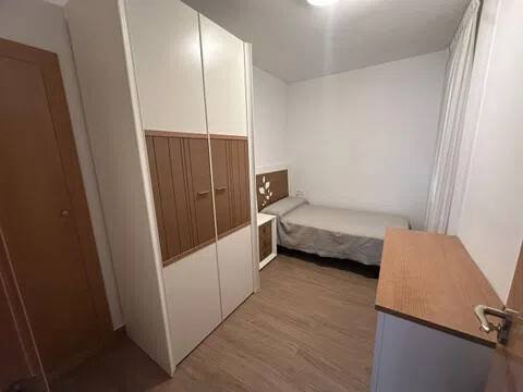 Piso de 90 m² en Granada