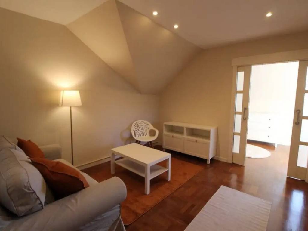Pis de 65 m² a Oviedo