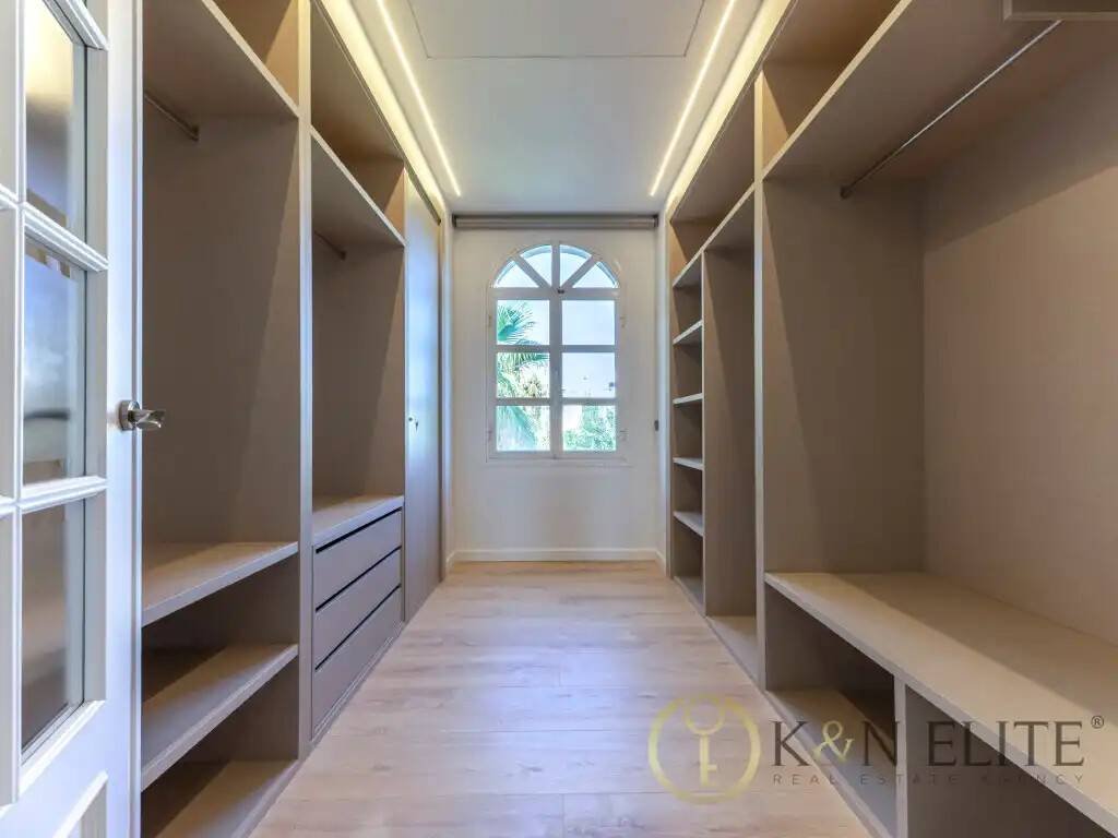 Casa de 1290 m² en Alicante