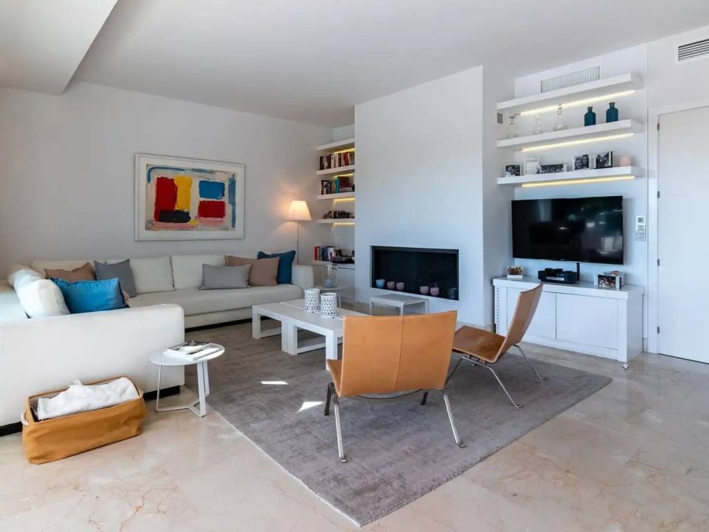 Casa de 354 m² en Estepona