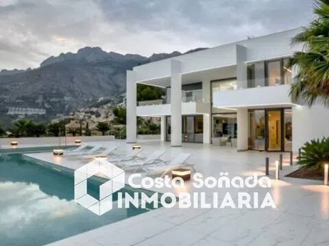 Casa de 1500 m² en Altea