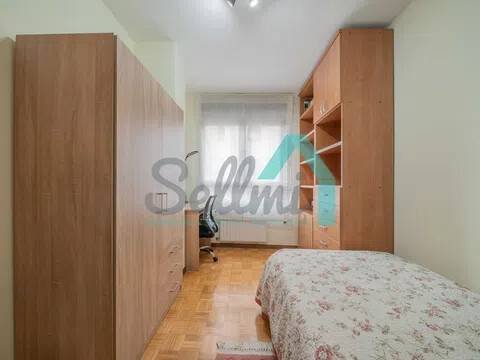 Piso de 90 m² en Oviedo