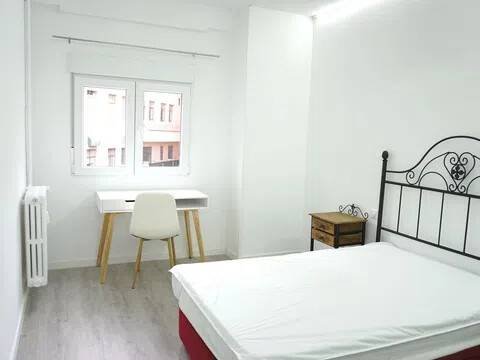 Habitación 93 m², Ávila