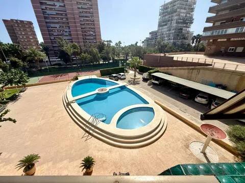 Piso de 84 m² en Alicante