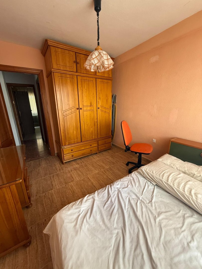 Piso de 85 m² en Granada