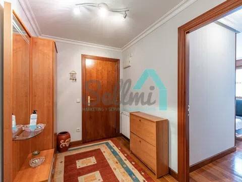 Piso de 100 m² en Oviedo