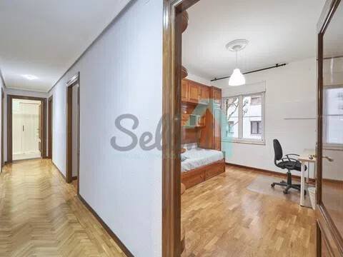 Pis de 112 m² a Oviedo