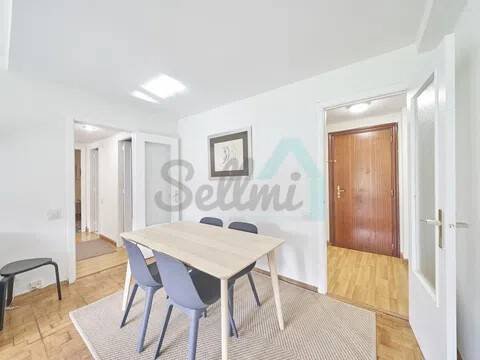 Piso de 87 m² en Oviedo