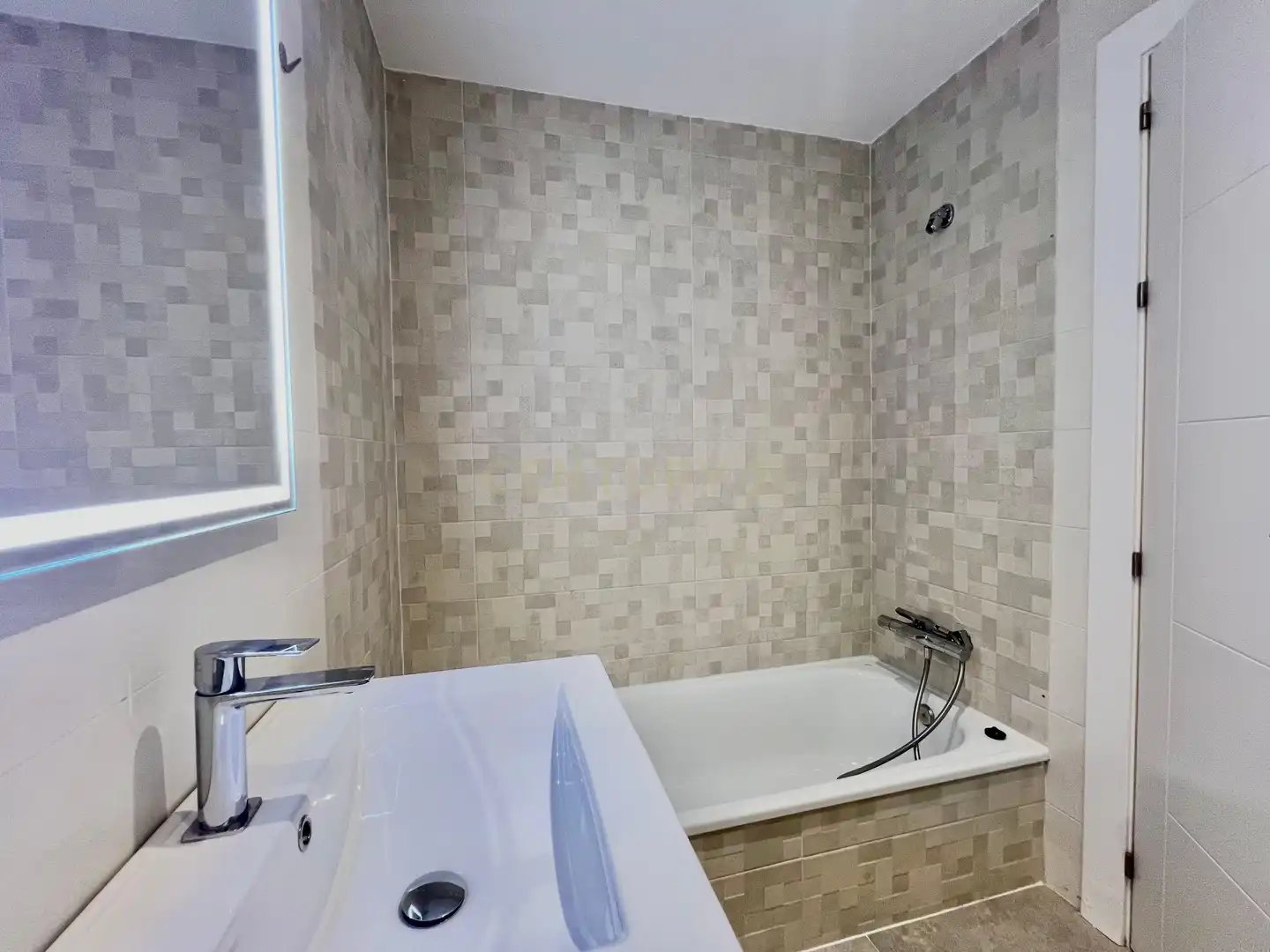 House 250 m² in Ogíjares
