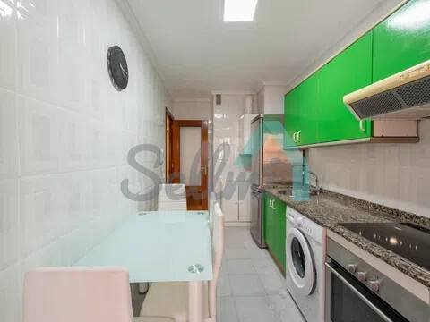 Habitación 71 m², Oviedo