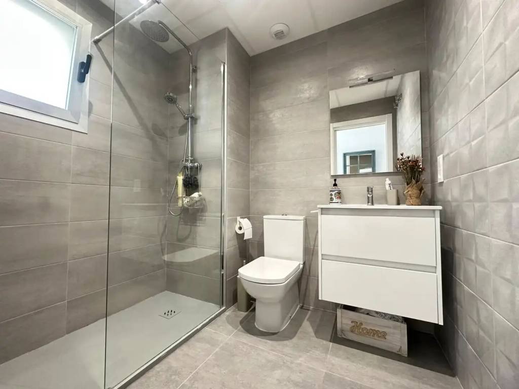 Piso de 80 m² en Daimuz
